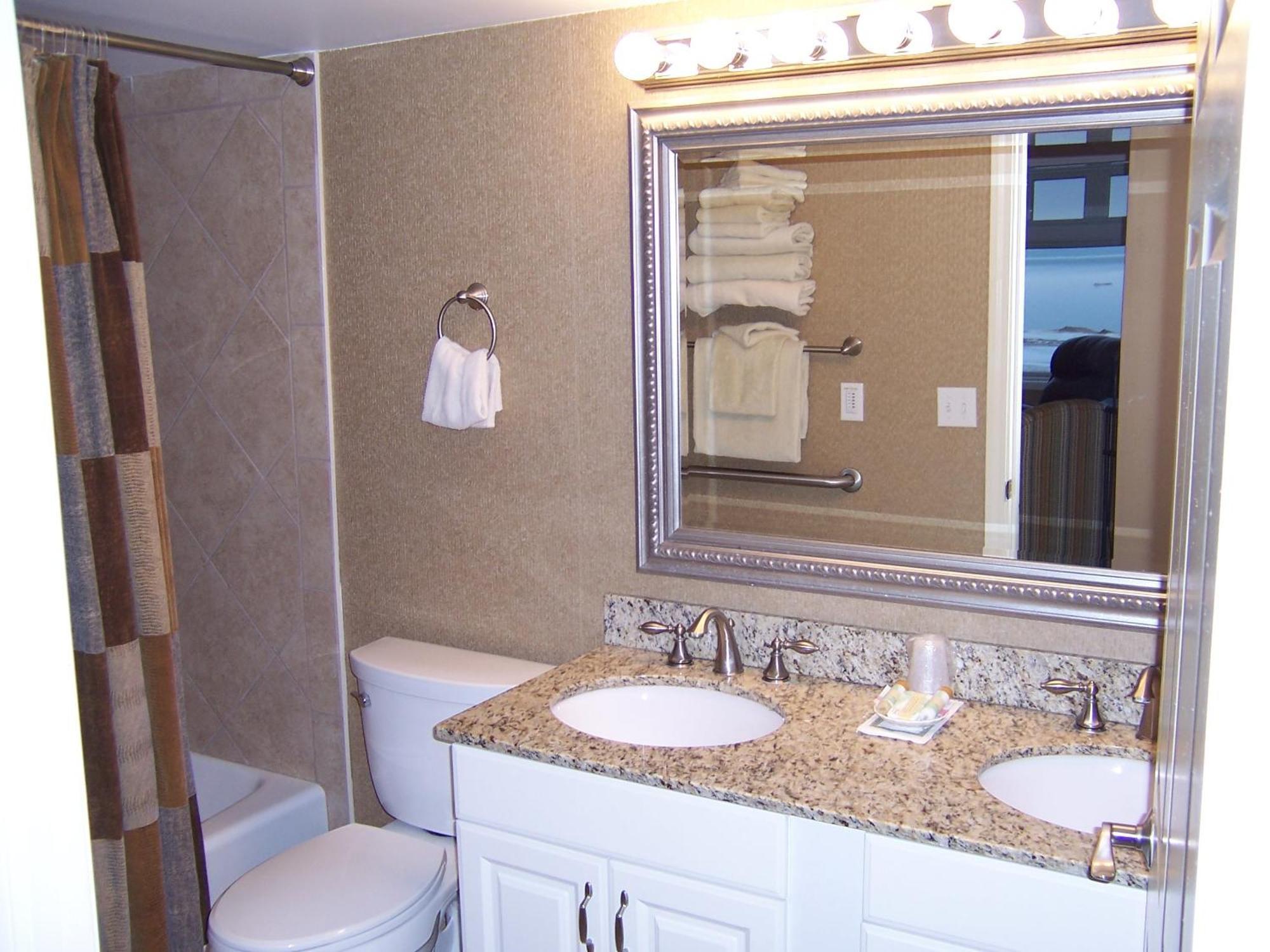 Pinestead Reef Resort Traverse City Chambre photo