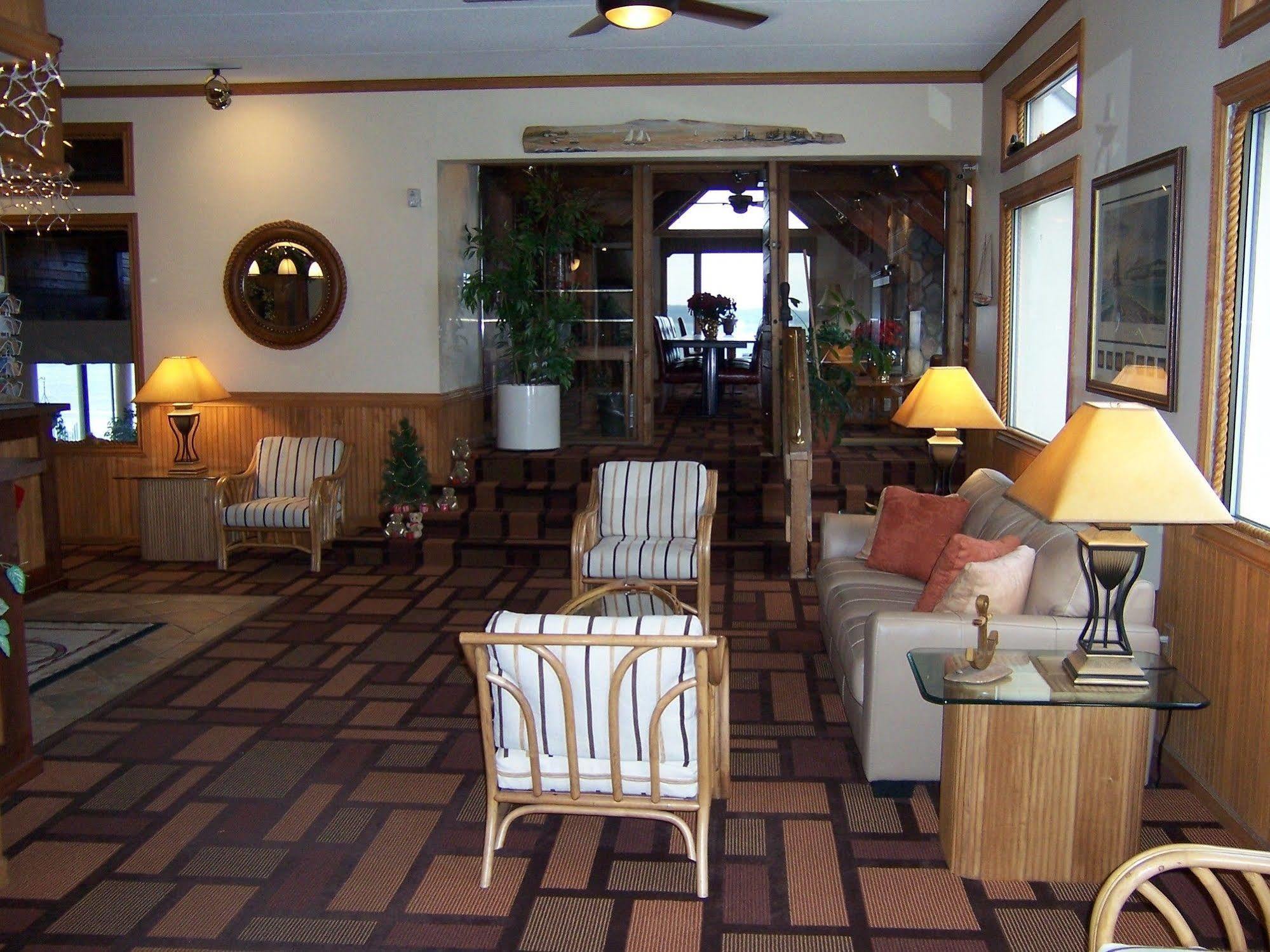 Pinestead Reef Resort Traverse City Extérieur photo